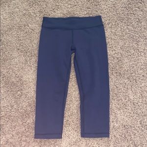 Navy cropped leggings